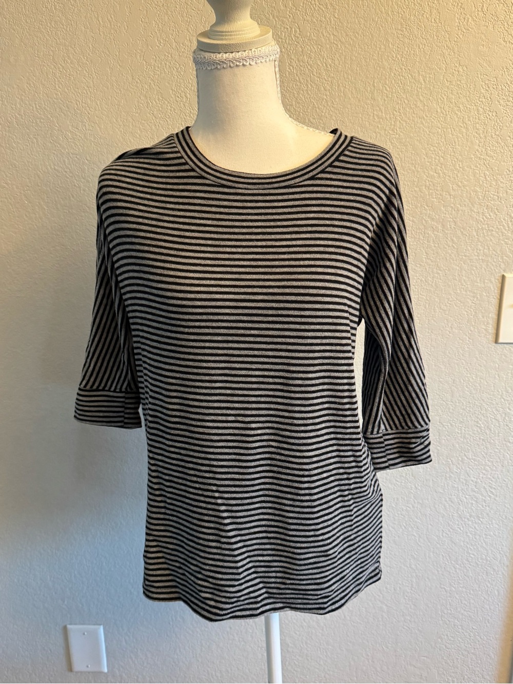 Sonoma Black & Gray Striped Women’s Knit Top